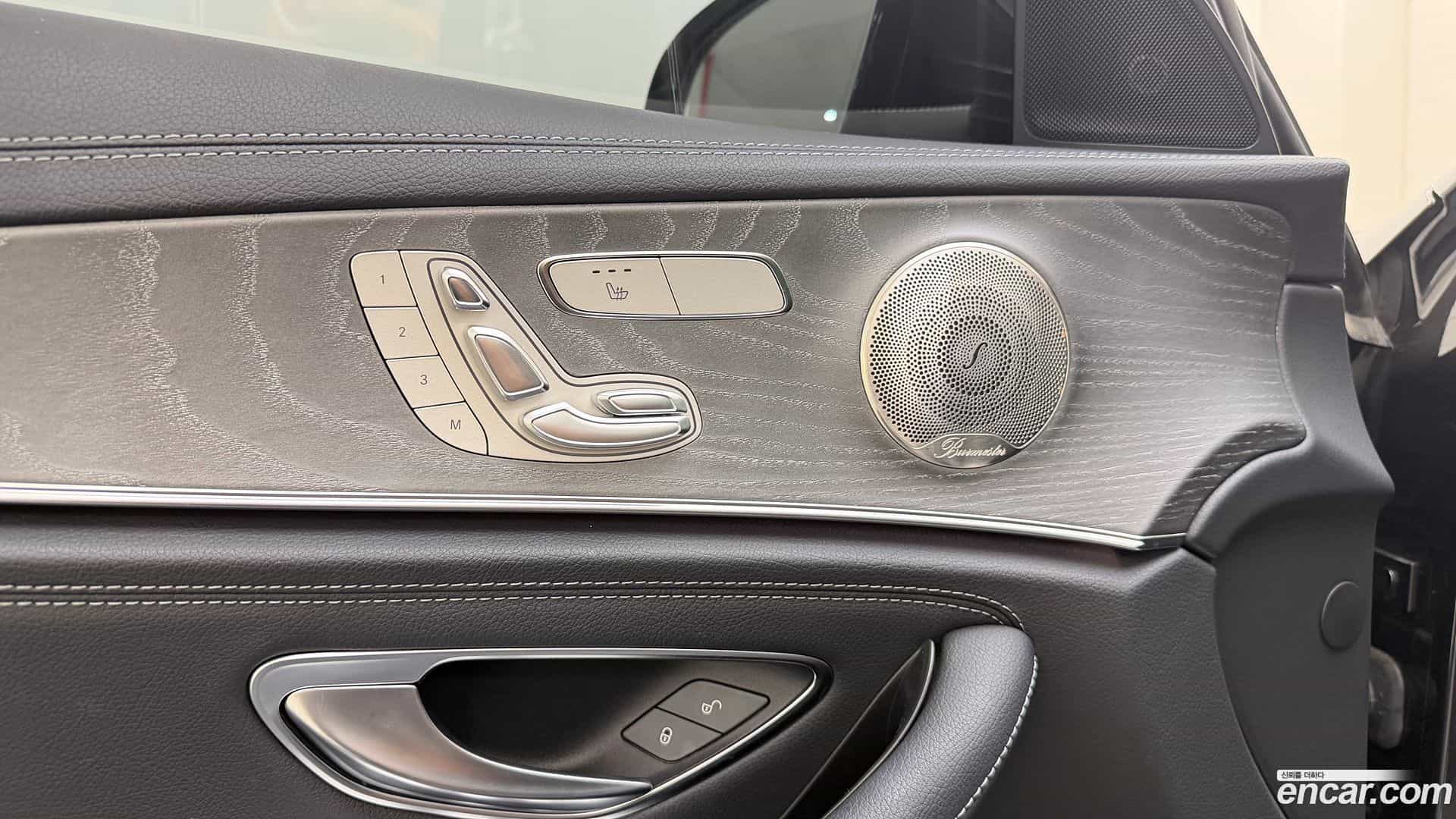 E-Class Mercedes-Benz 2021.7-OPTION-024