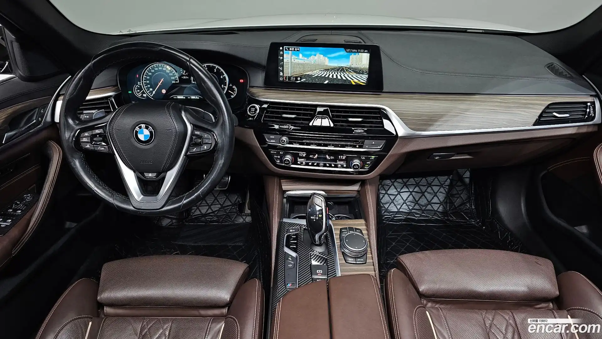 5-Series BMW 2017.10-INNER-007