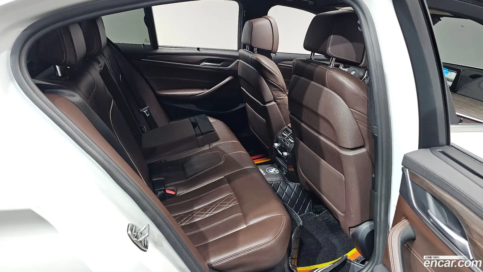 5-Series BMW 2017.10-INNER-036