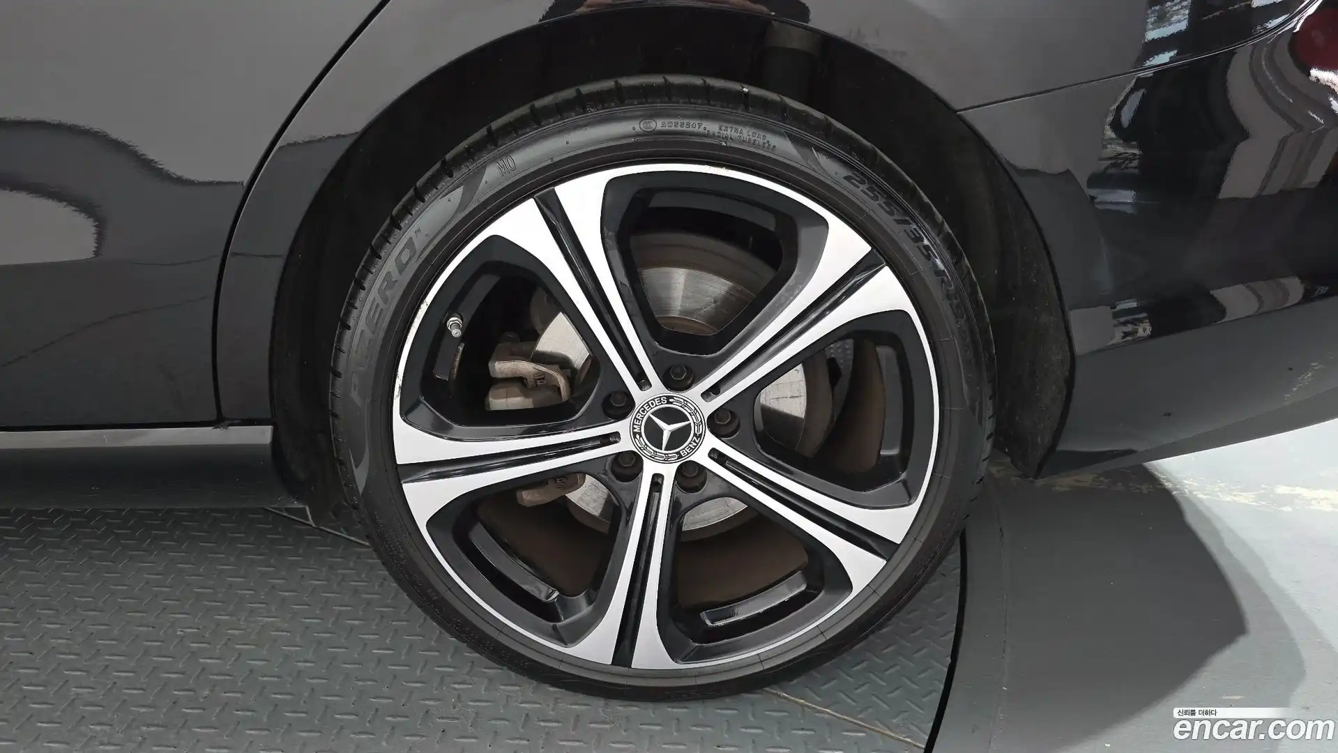 C-Class Mercedes-Benz 2023.3-OUTER-031