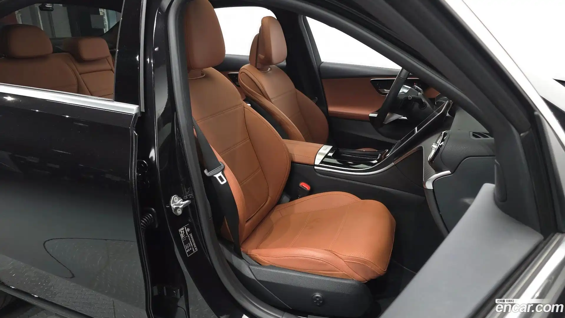 C-Class Mercedes-Benz 2023.3-INNER-036