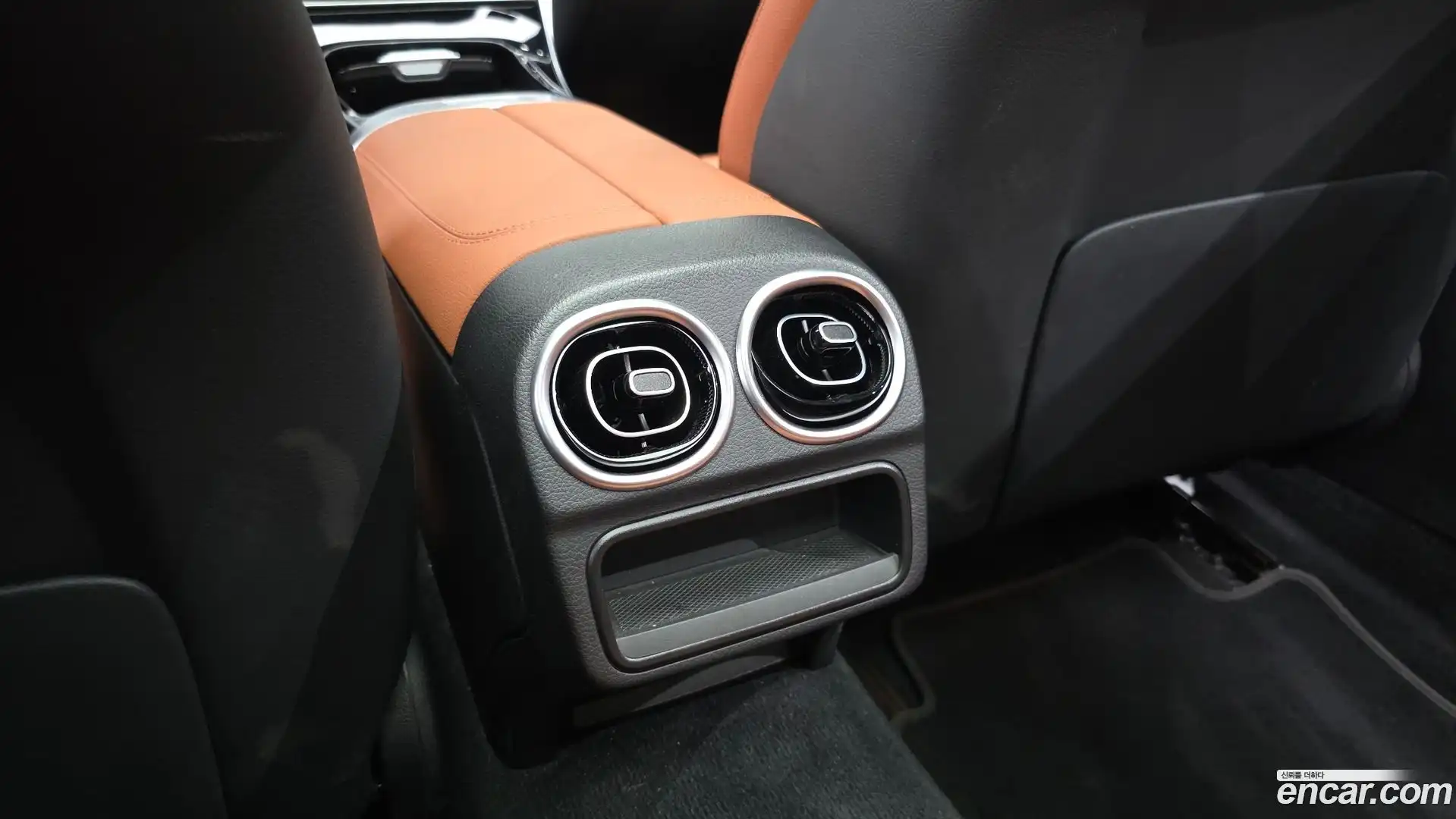 C-Class Mercedes-Benz 2023.3-OPTION-044