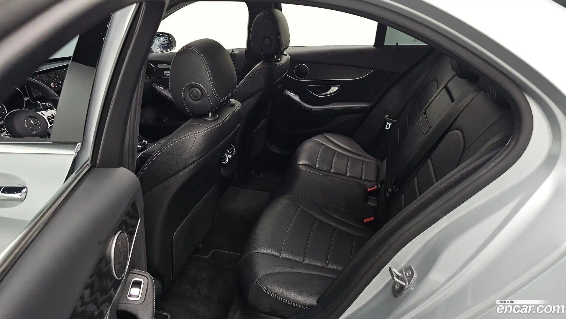 C-Class Mercedes-Benz 2019.2-OPTION-016