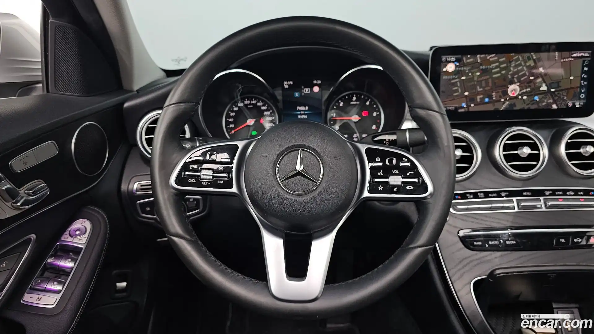 C-Class Mercedes-Benz 2019.2-OPTION-017