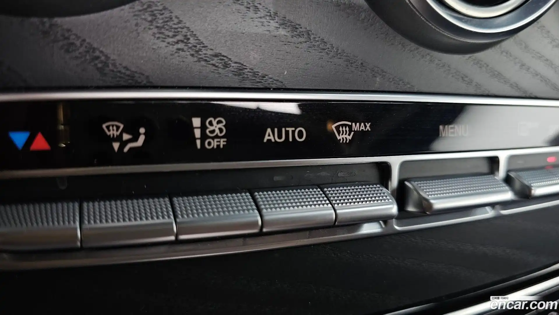 C-Class Mercedes-Benz 2019.2-OPTION-041