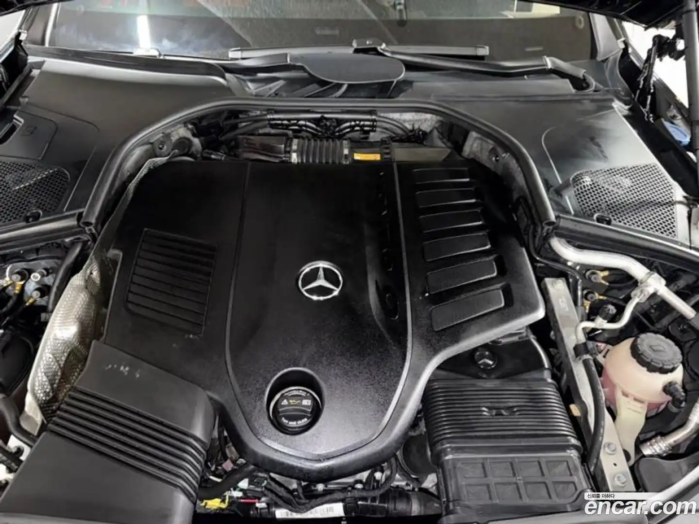 S-Class Mercedes-Benz 2022.5-OPTION-023