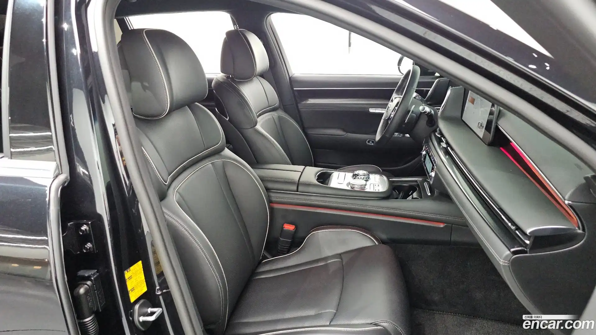 G90 Genesis 2025.1-INNER-036
