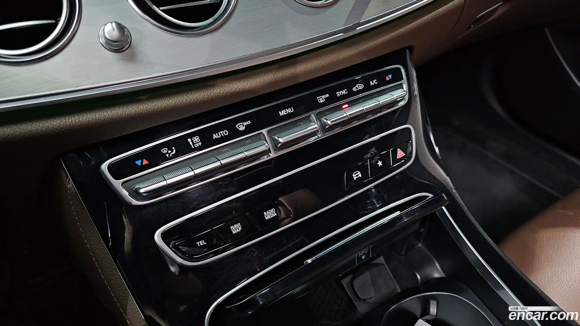 E-Class Mercedes-Benz 2021.3-OPTION-024