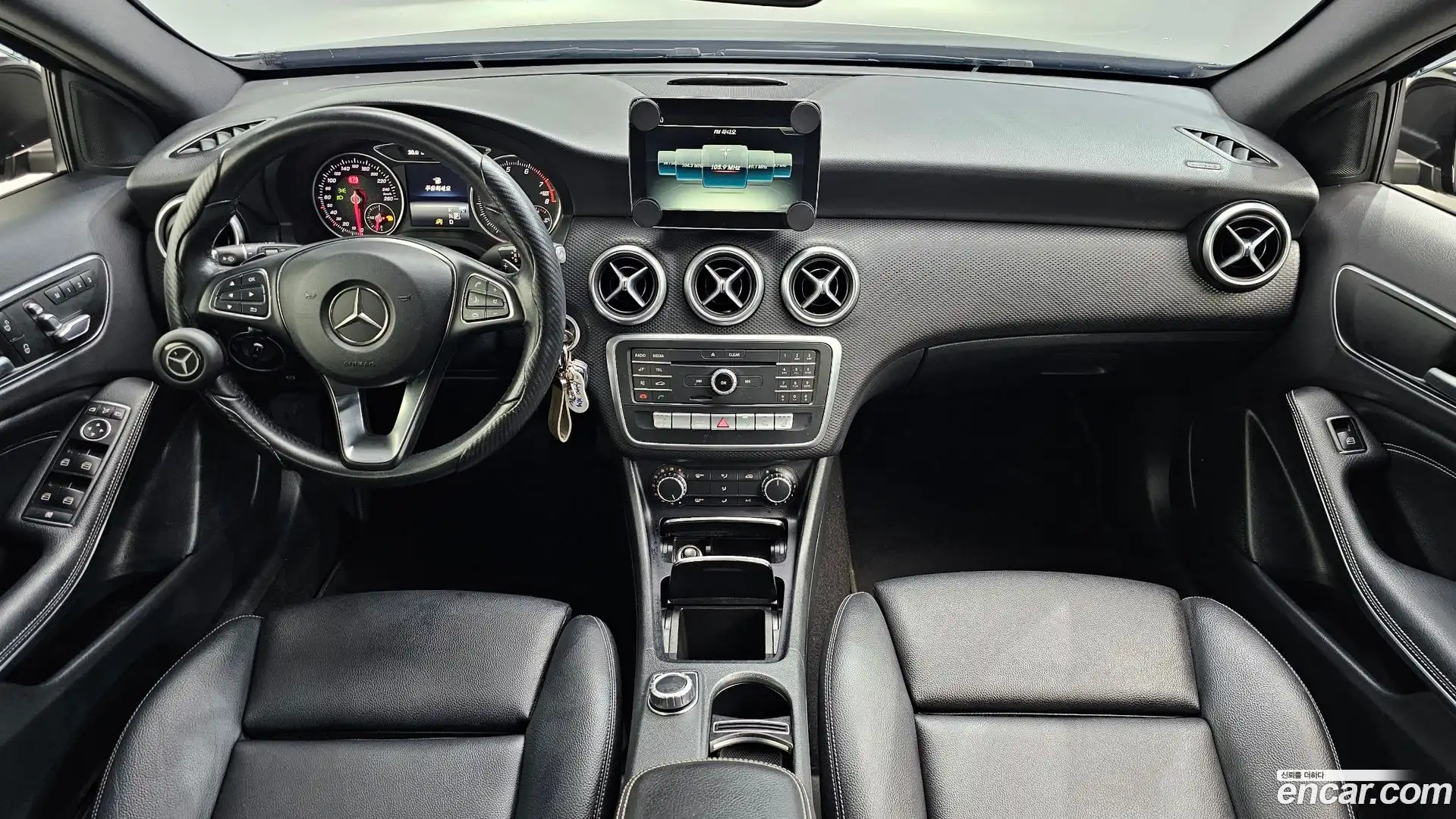 A-Class Mercedes-Benz 2017.0-INNER-007