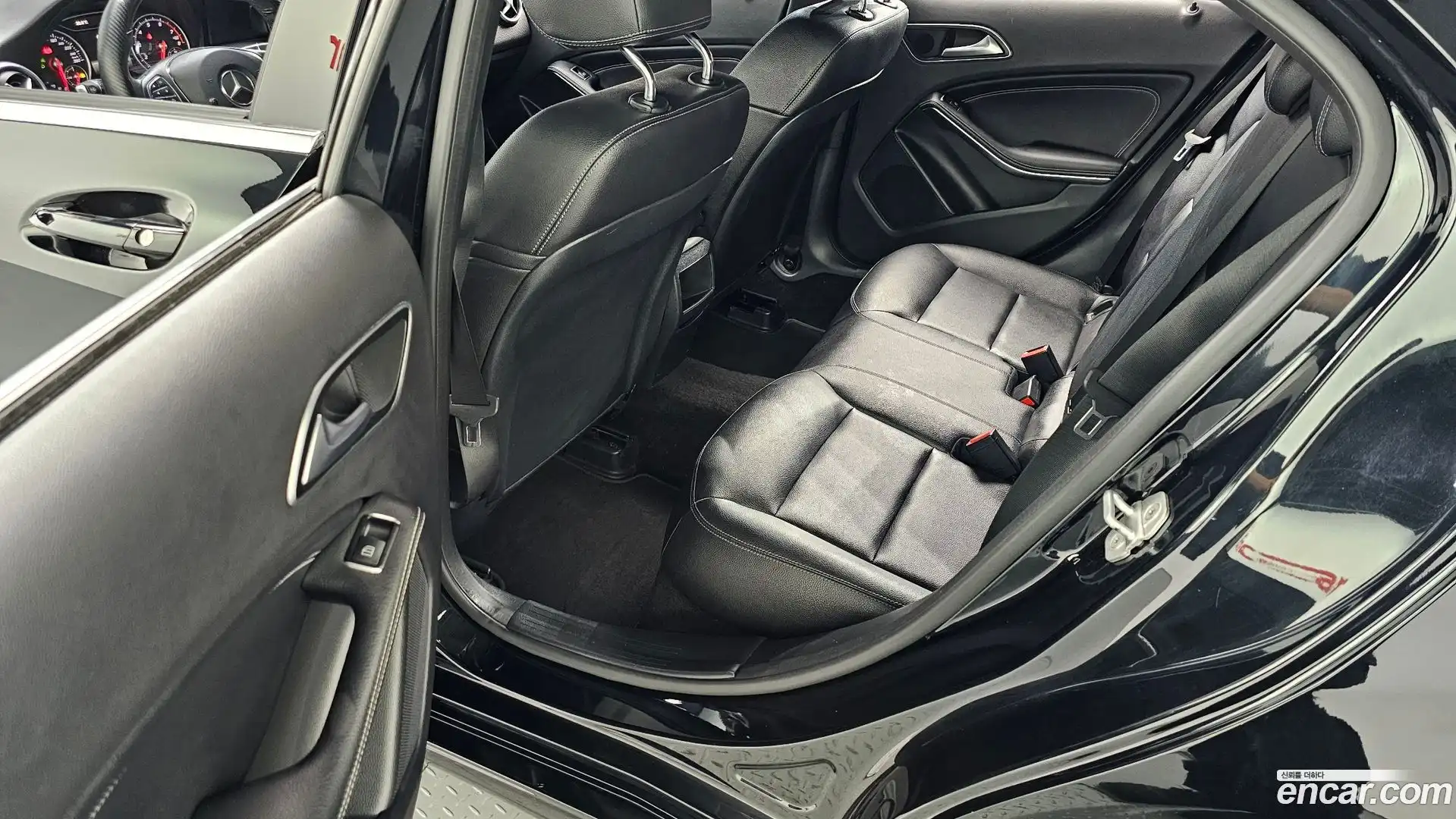 A-Class Mercedes-Benz 2017.0-OPTION-015