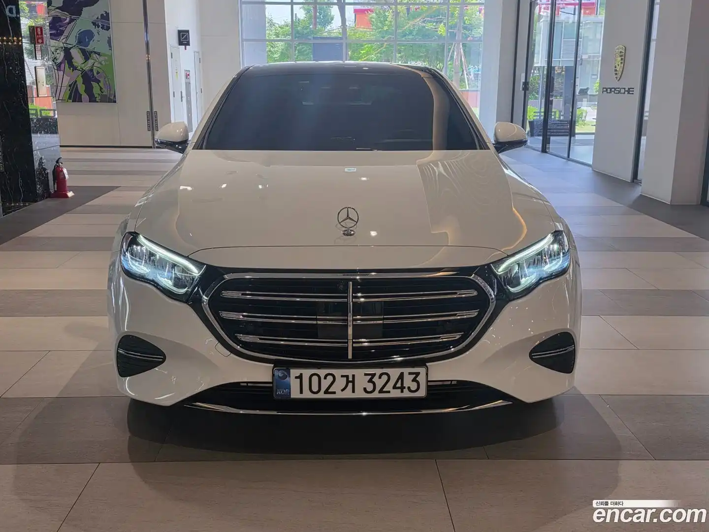 E-Class Mercedes-Benz 2024.9-OUTER-003