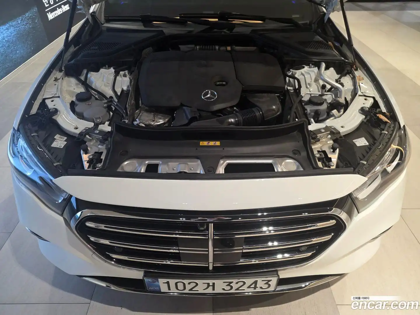 E-Class Mercedes-Benz 2024.9-OUTER-006