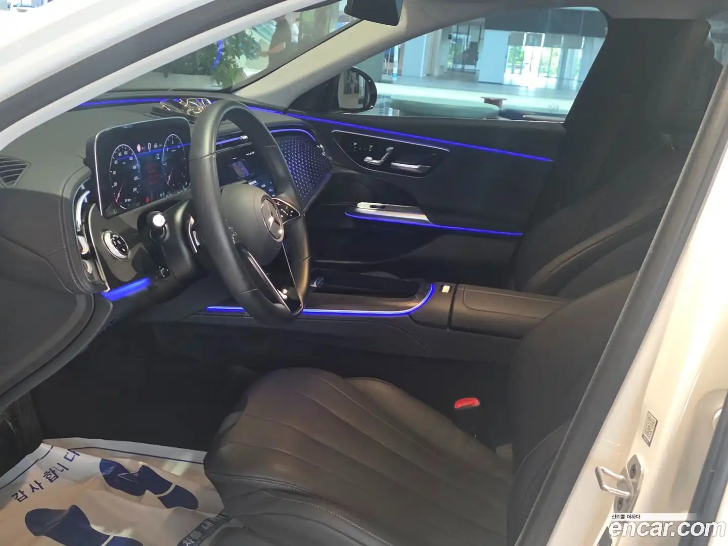 E-Class Mercedes-Benz 2024.9-INNER-010