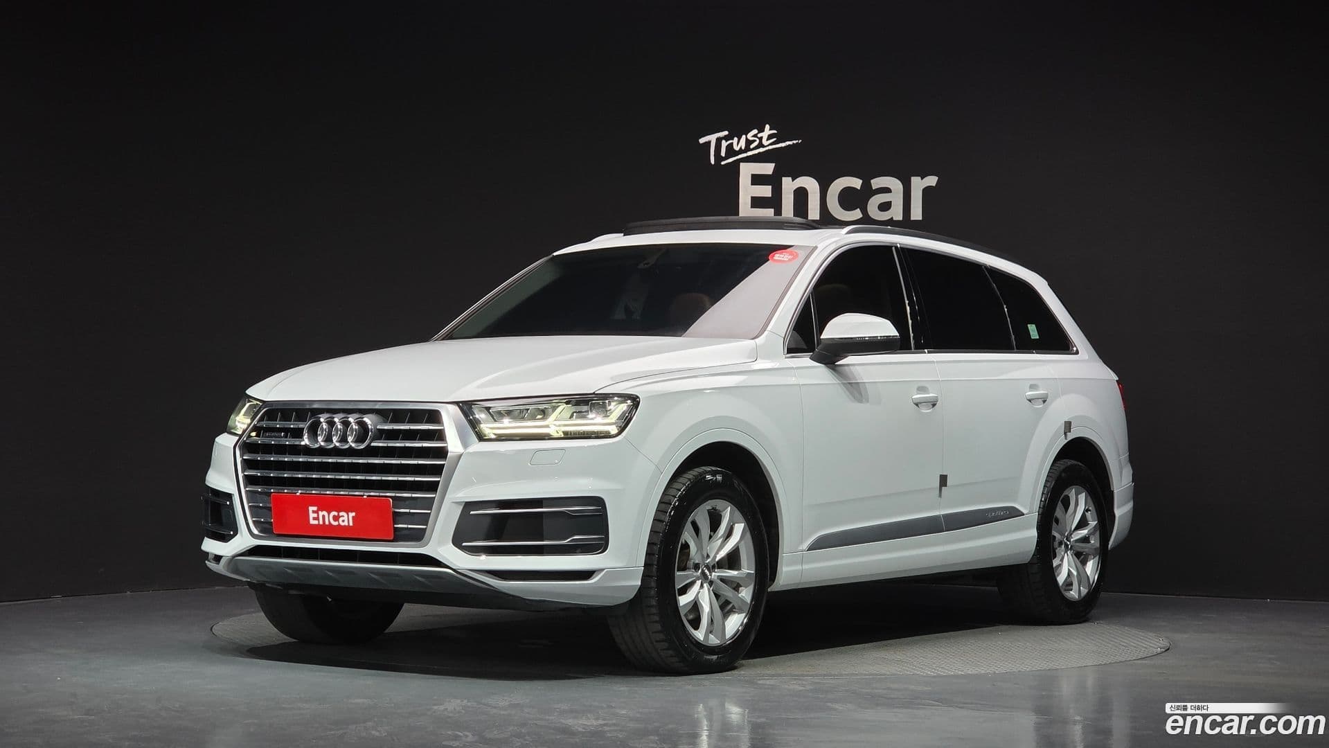 Main__Slider__Photo:Q7 Audi 2019.8-0