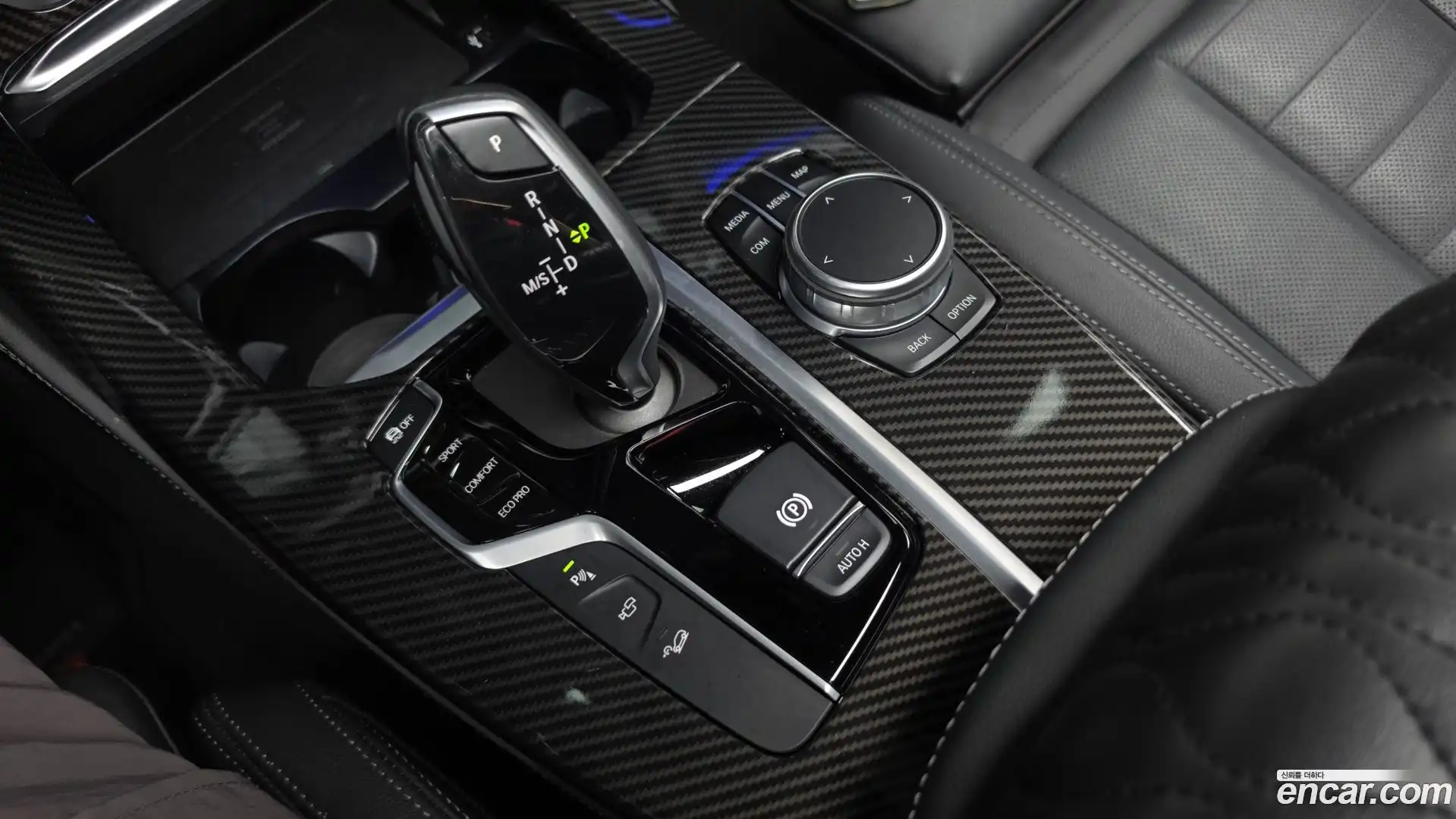 X4 BMW 2021.5-INNER-009