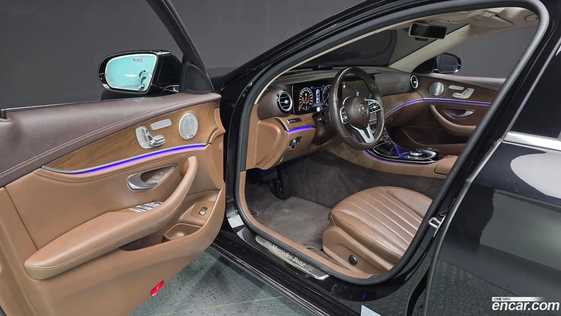 E-Class Mercedes-Benz 2020.3-INNER-010