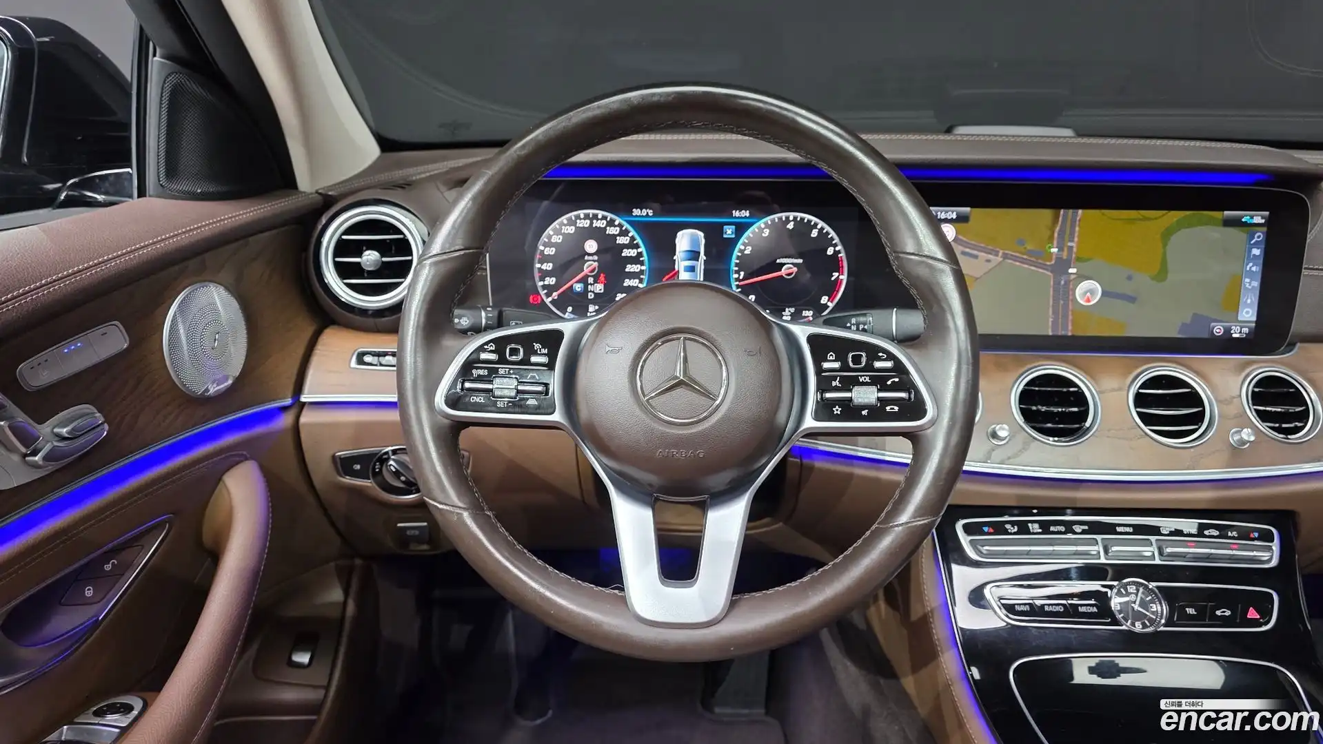 E-Class Mercedes-Benz 2020.3-OPTION-018