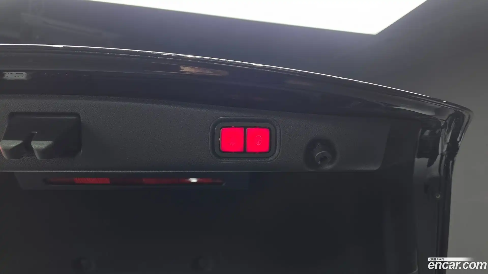 E-Class Mercedes-Benz 2020.3-OPTION-021