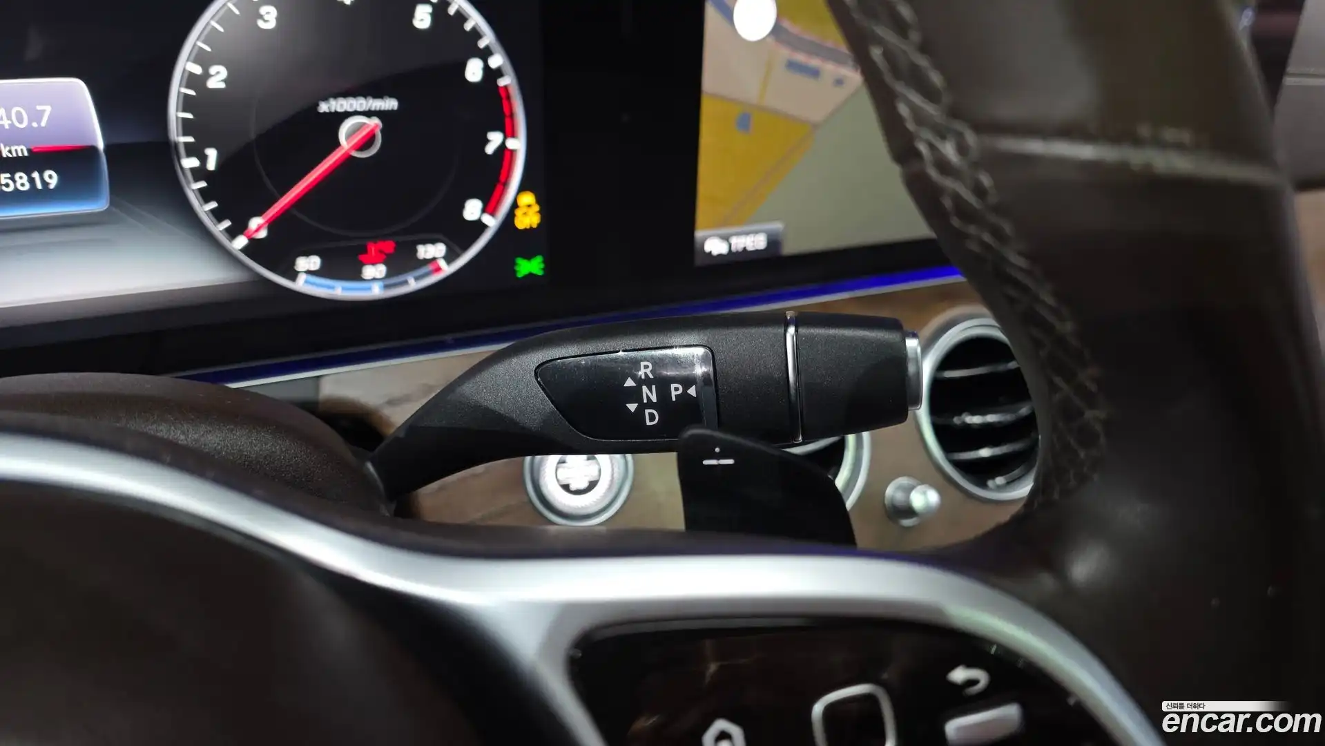E-Class Mercedes-Benz 2020.3-OPTION-023