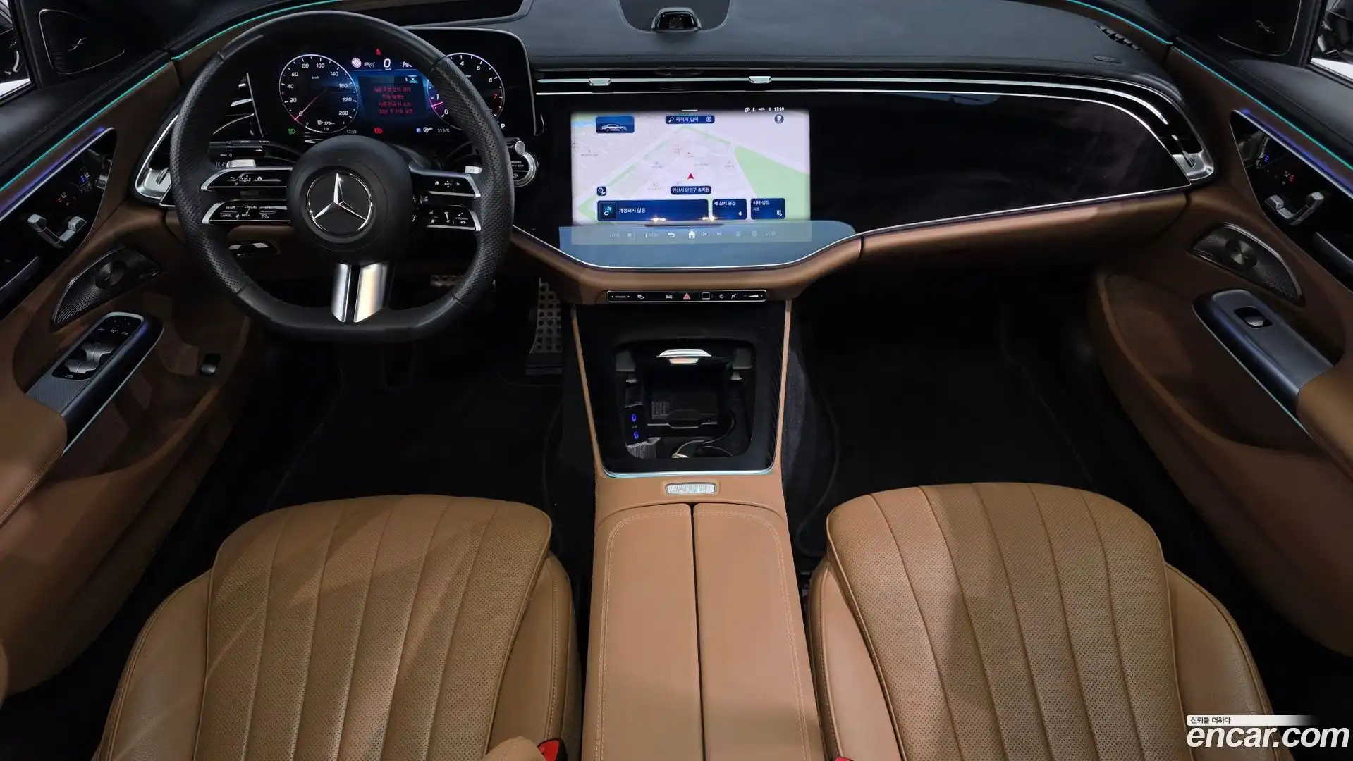 E-Class Mercedes-Benz 2025.5-INNER-007