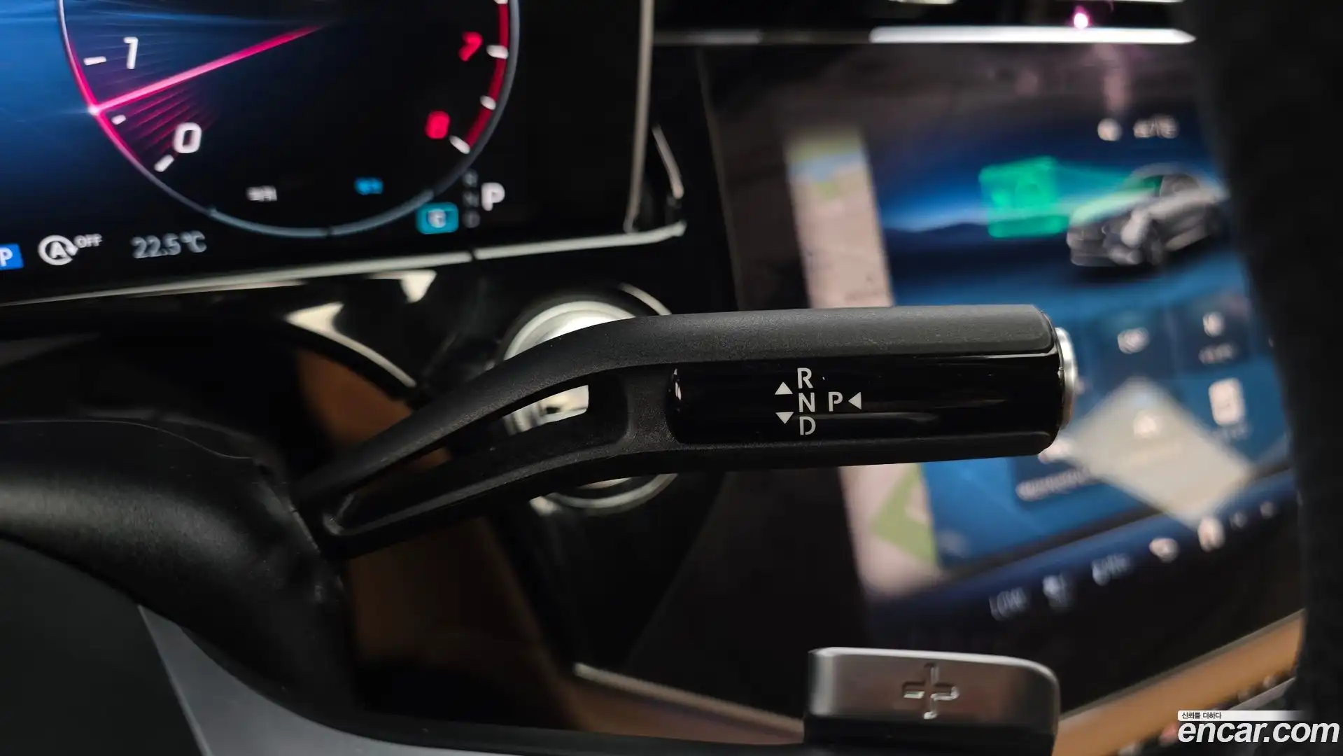 E-Class Mercedes-Benz 2025.5-INNER-009