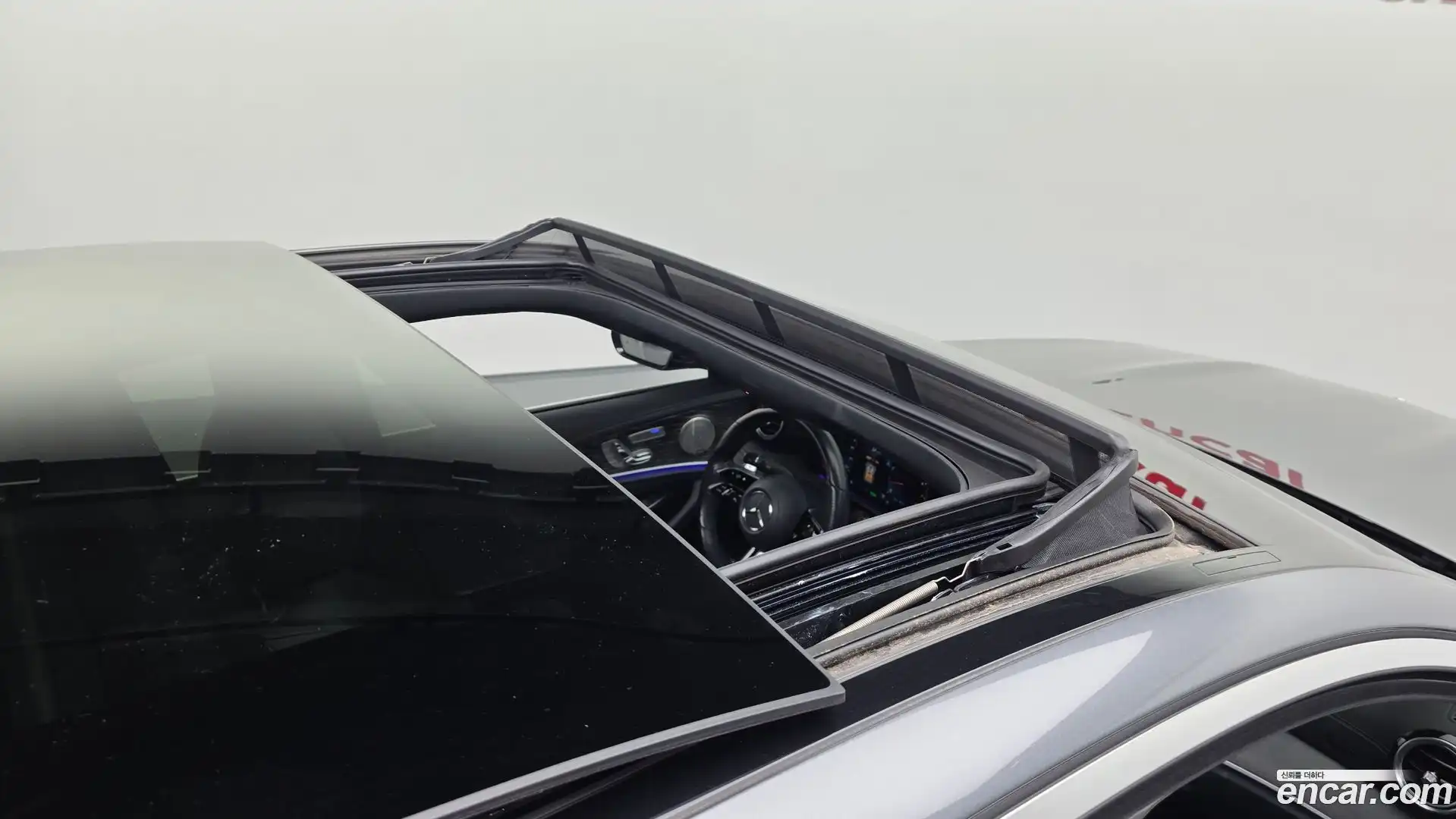 E-Class Mercedes-Benz 2022.5-OPTION-023