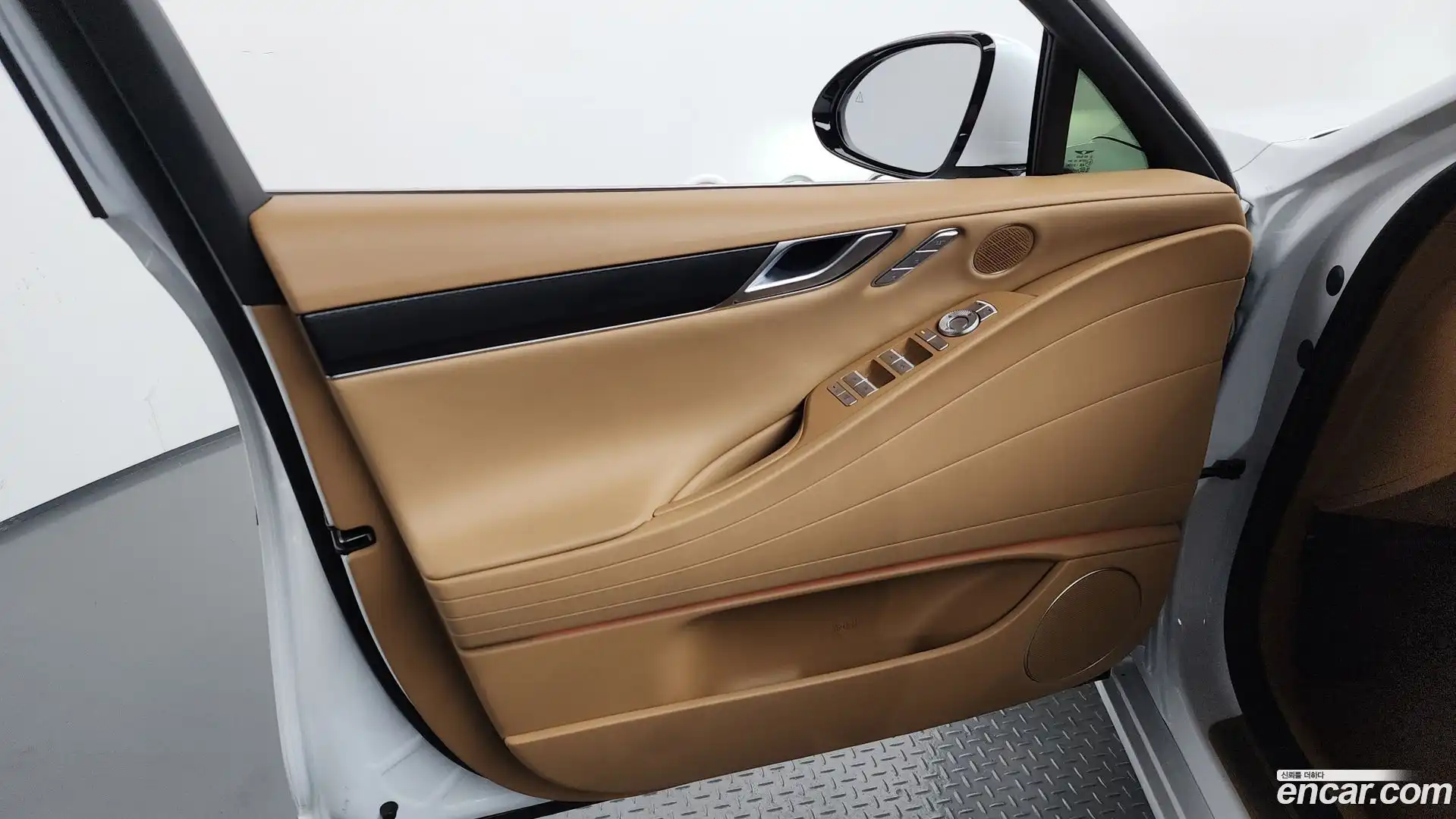 G80 Genesis 2024.3-INNER-034