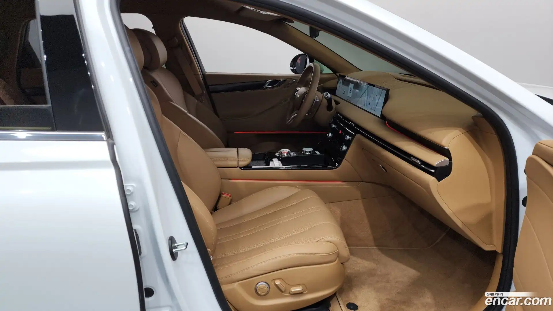 G80 Genesis 2024.3-INNER-036
