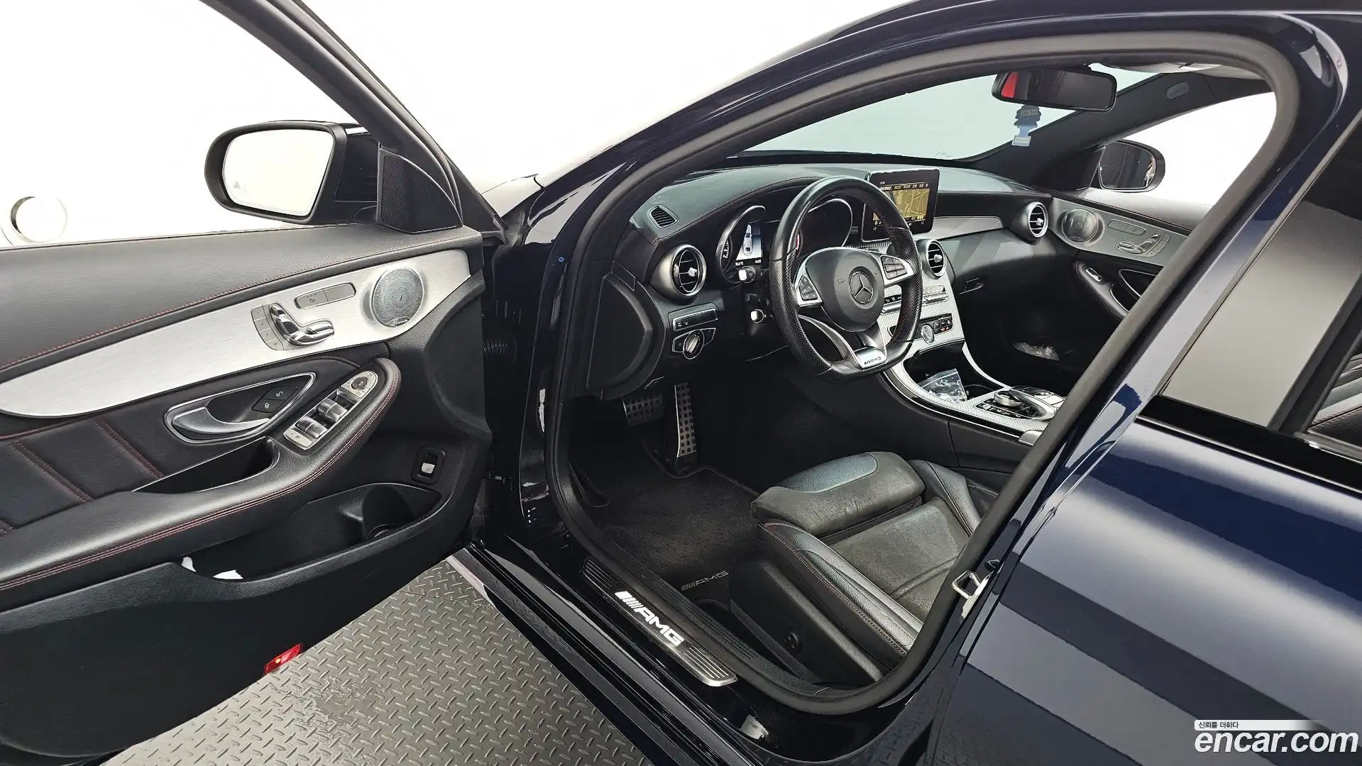 C-Class Mercedes-Benz 2018.3-INNER-010