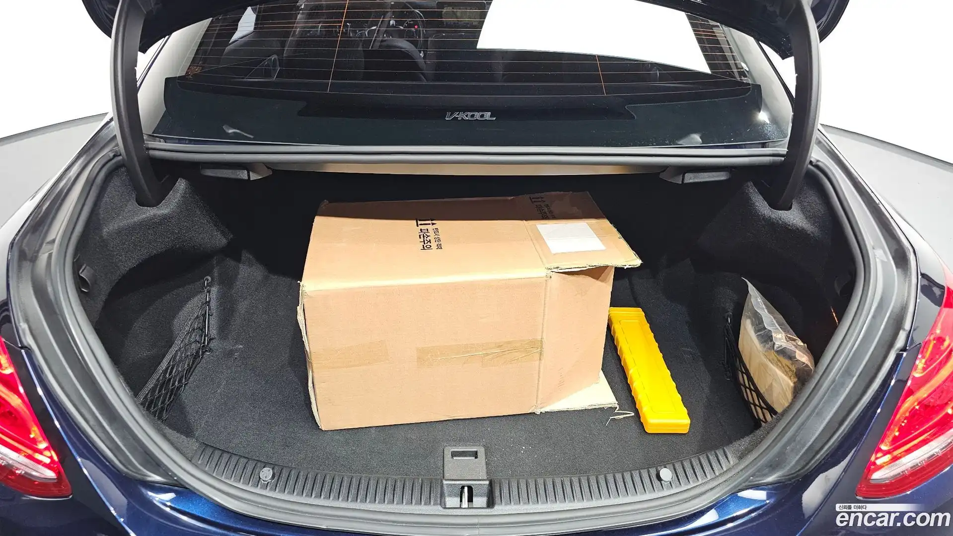 C-Class Mercedes-Benz 2018.3-OPTION-022
