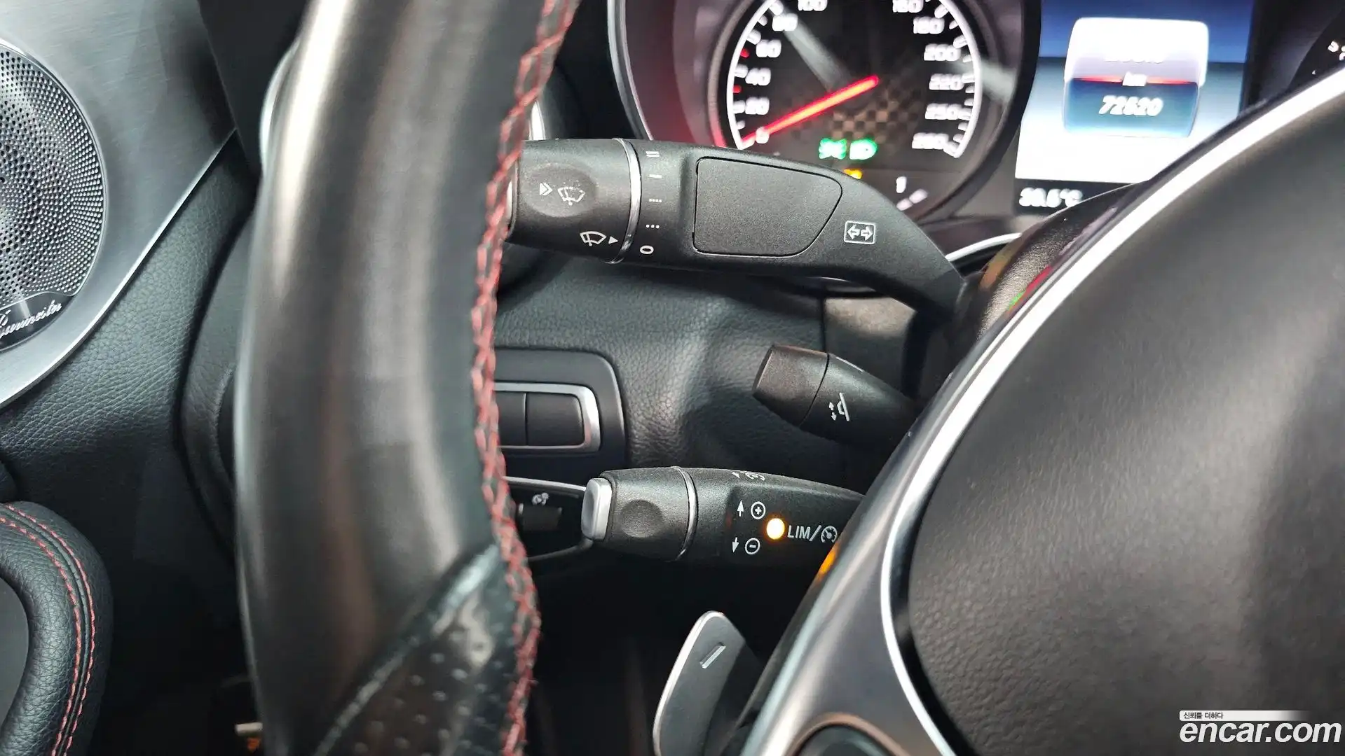 C-Class Mercedes-Benz 2018.3-OPTION-041