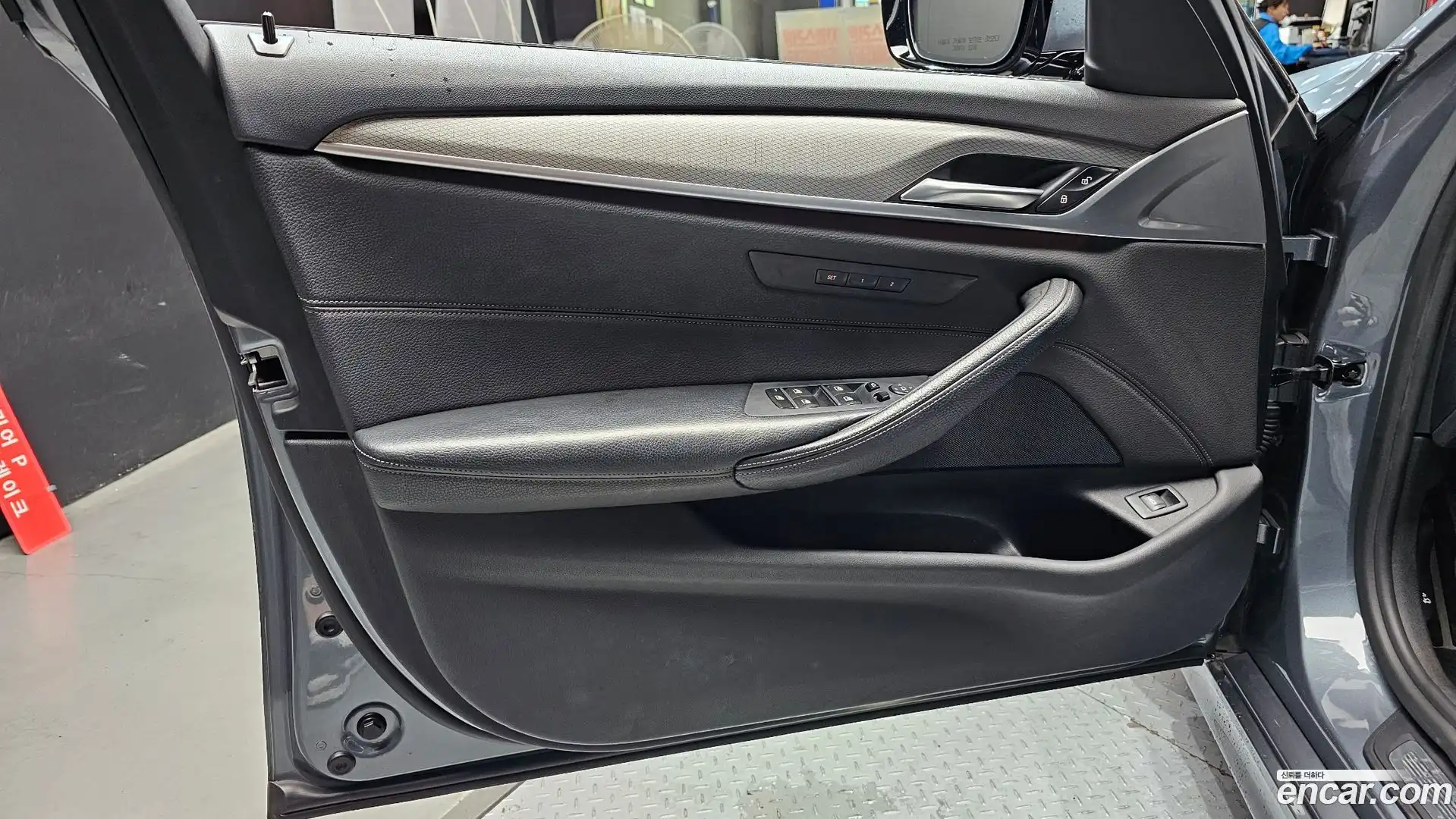 5-Series BMW 2017.8-INNER-034