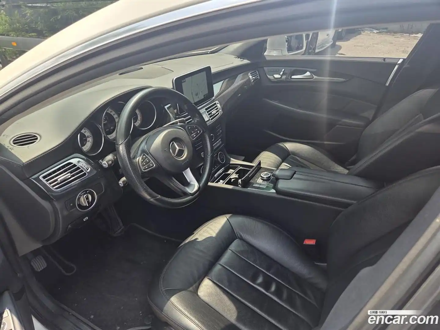 CLS-Class Mercedes-Benz 2016.3-OUTER-006