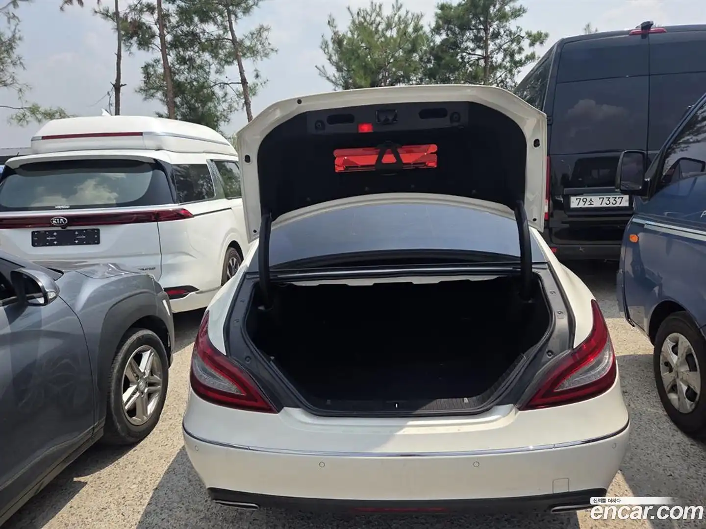 CLS-Class Mercedes-Benz 2016.3-INNER-009