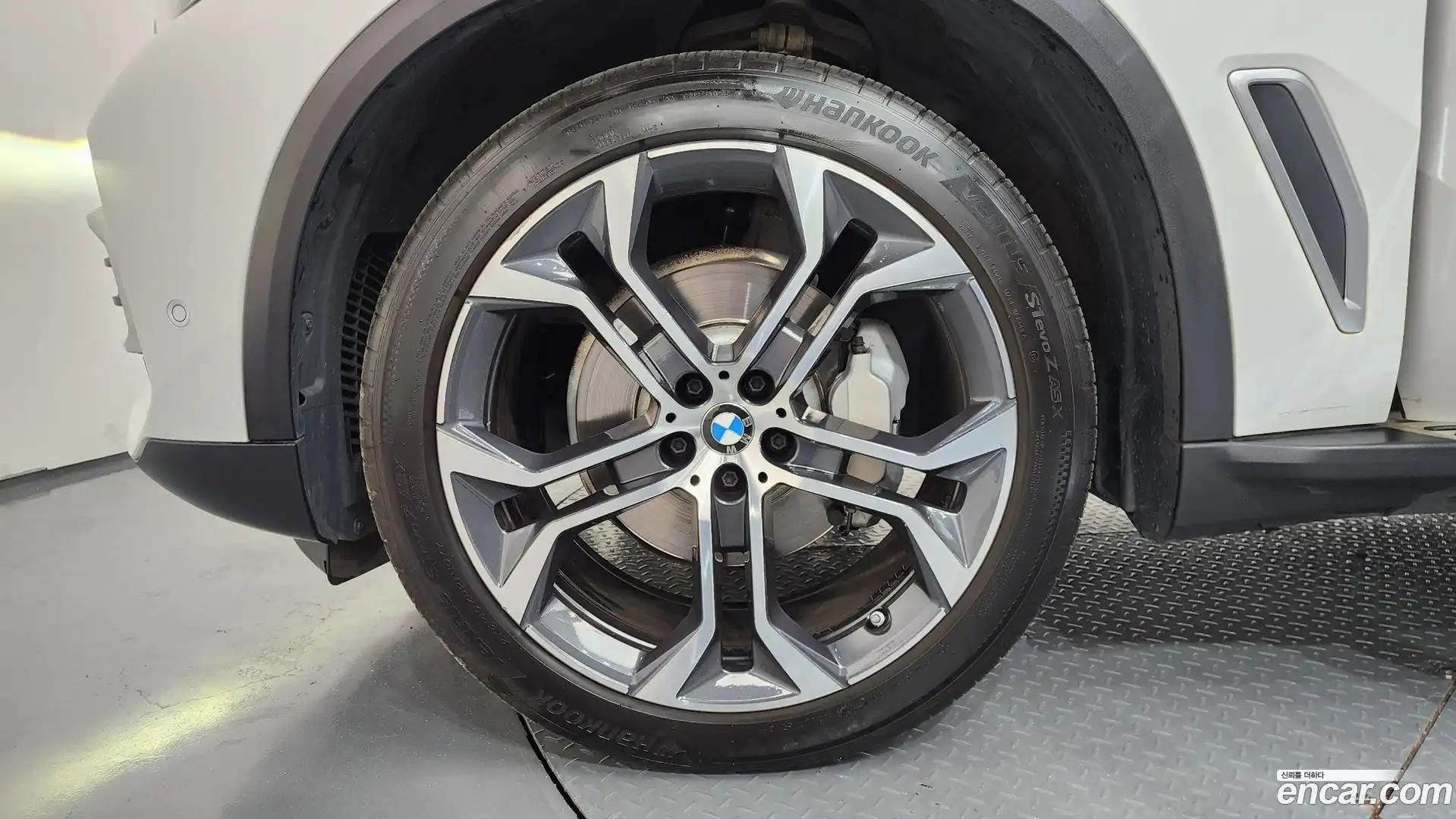 X5 BMW 2021.0-OUTER-005