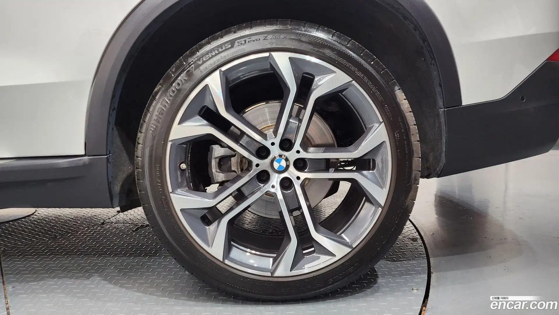 X5 BMW 2021.0-OUTER-031