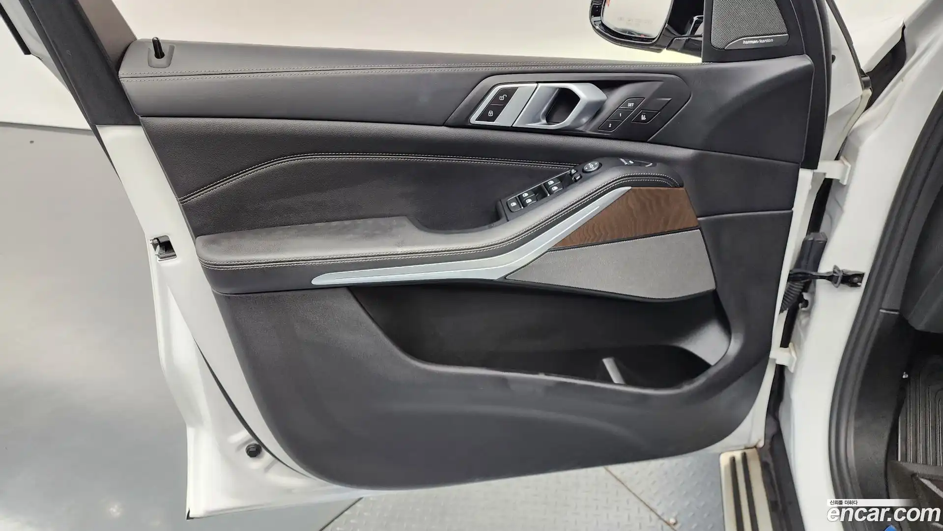 X5 BMW 2021.0-INNER-034