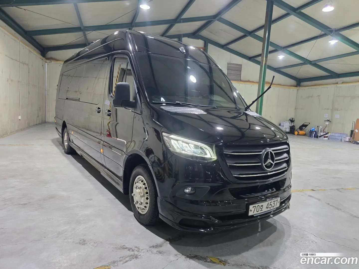 Main__Slider__Photo:Sprinter Mercedes-Benz 2019.9-0