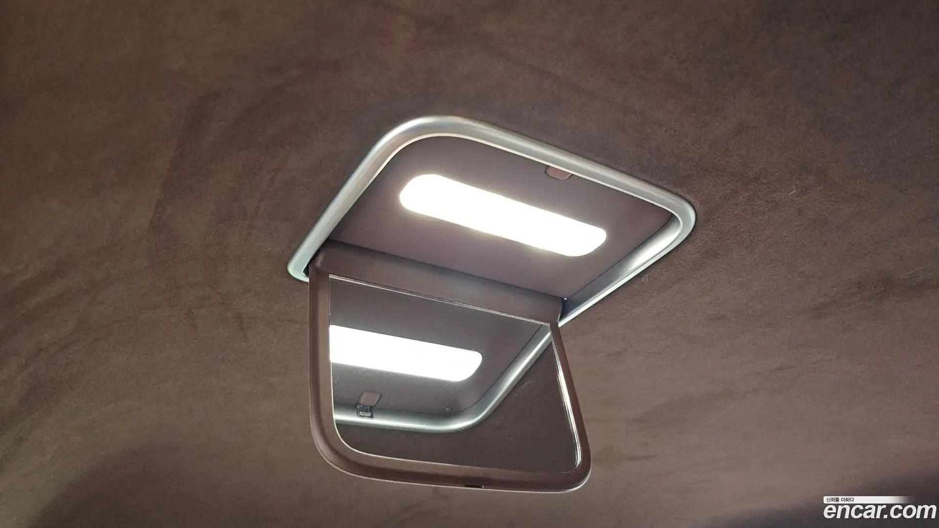 G90 Genesis 2023.2-INNER-036
