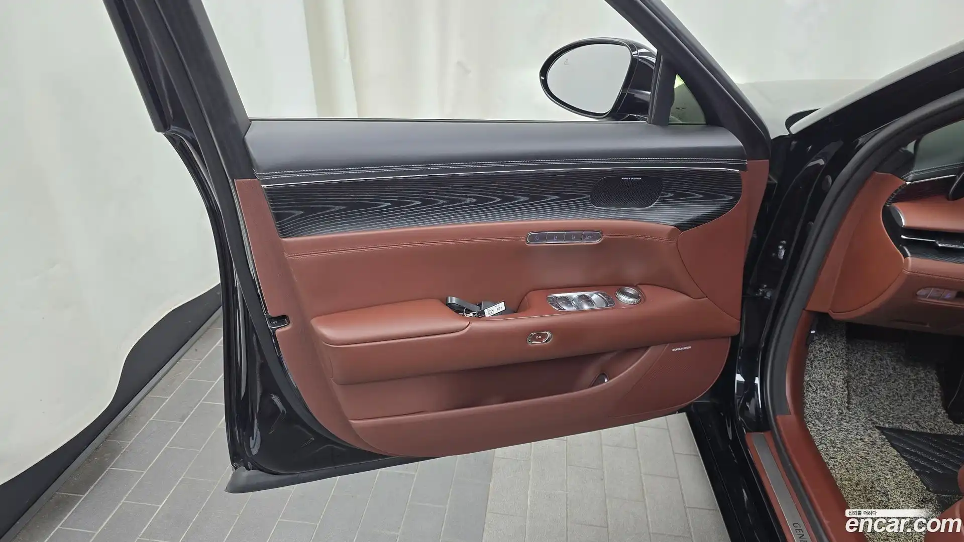G90 Genesis 2023.3-INNER-034