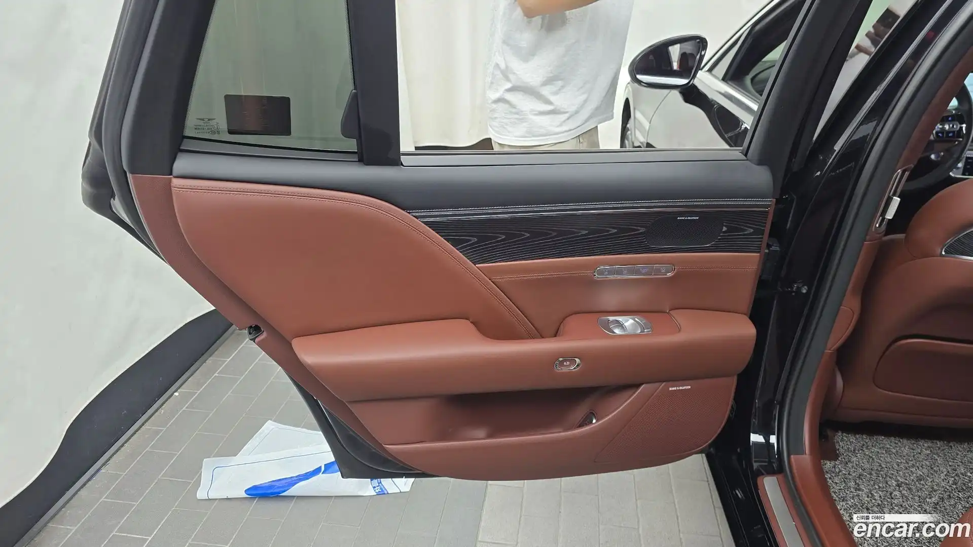 G90 Genesis 2023.3-INNER-035