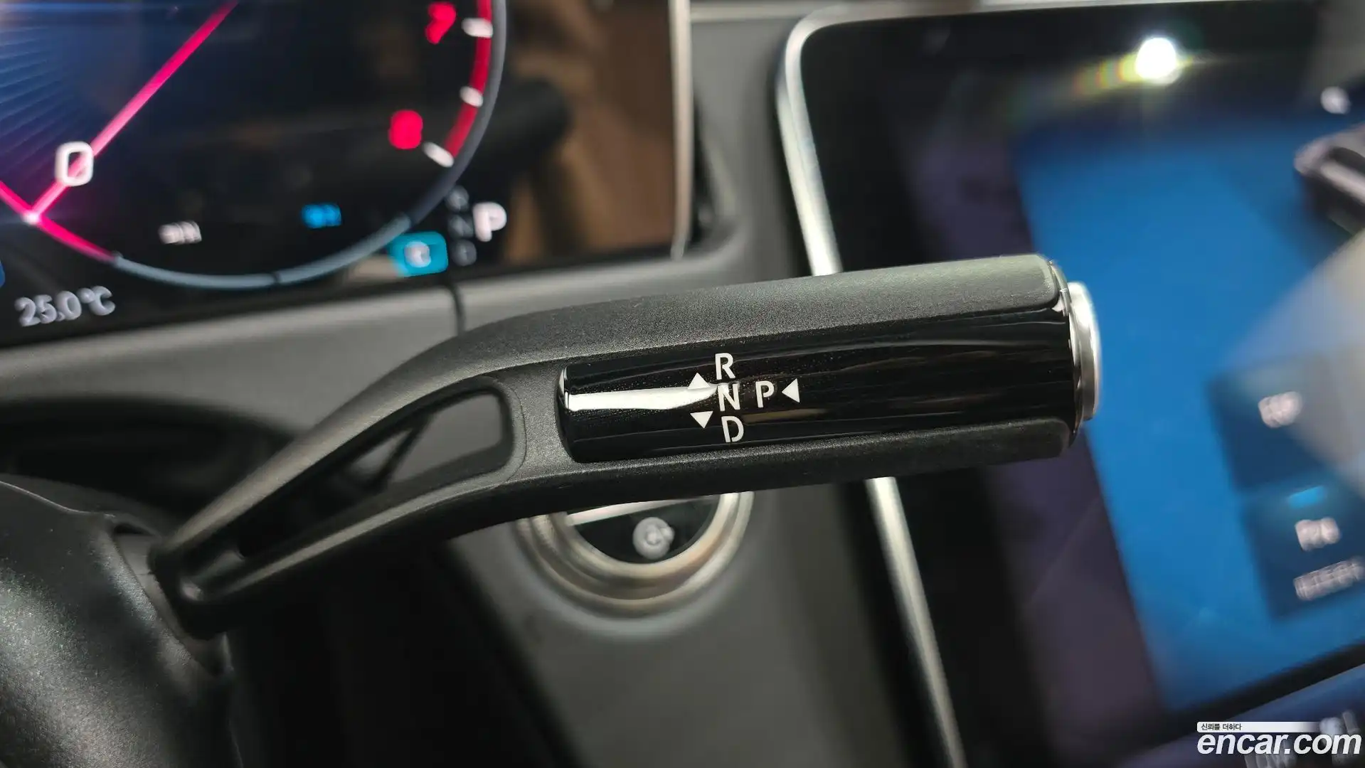 E-Class Mercedes-Benz 2025.6-INNER-009