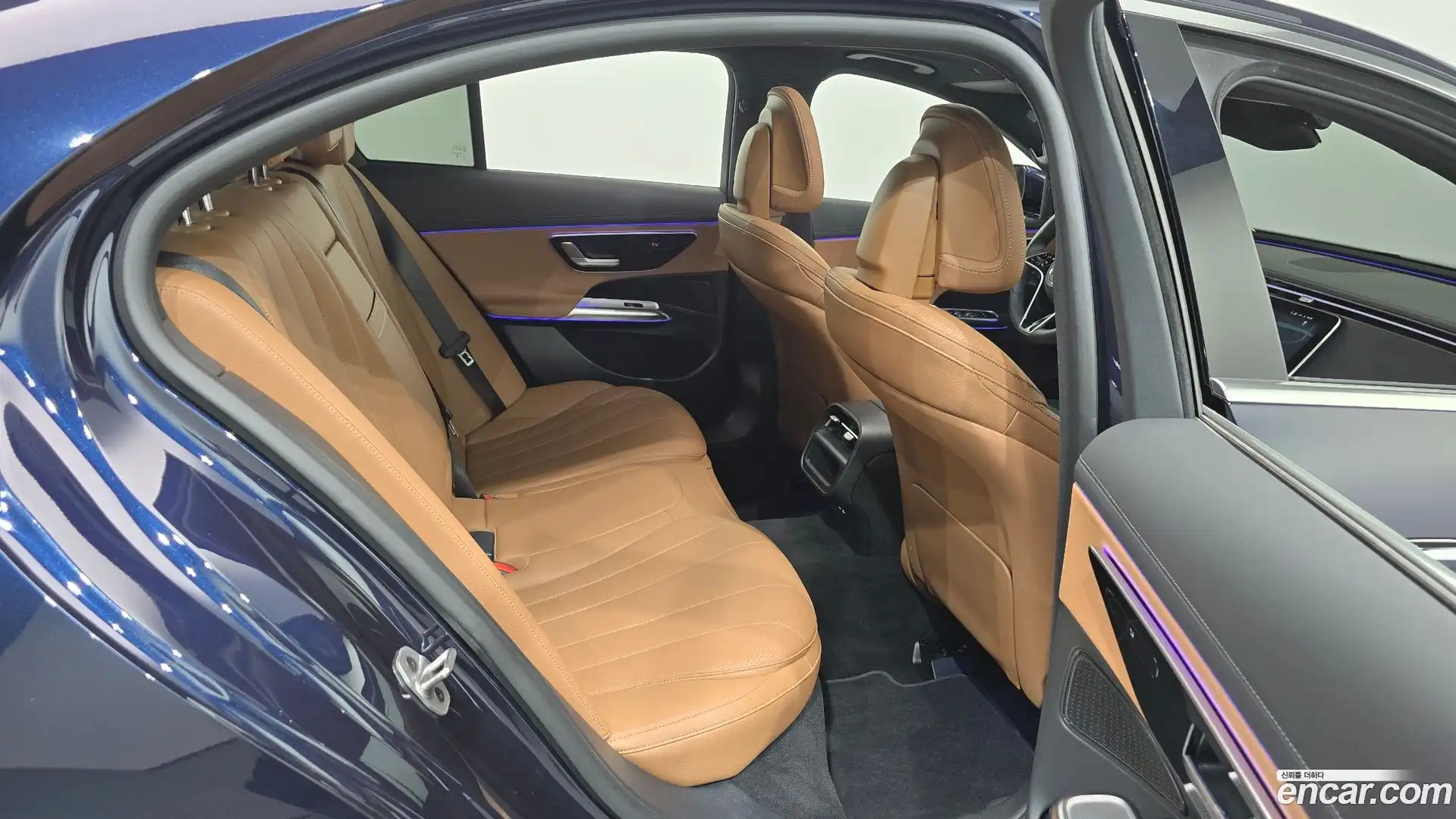 E-Class Mercedes-Benz 2025.6-OPTION-015