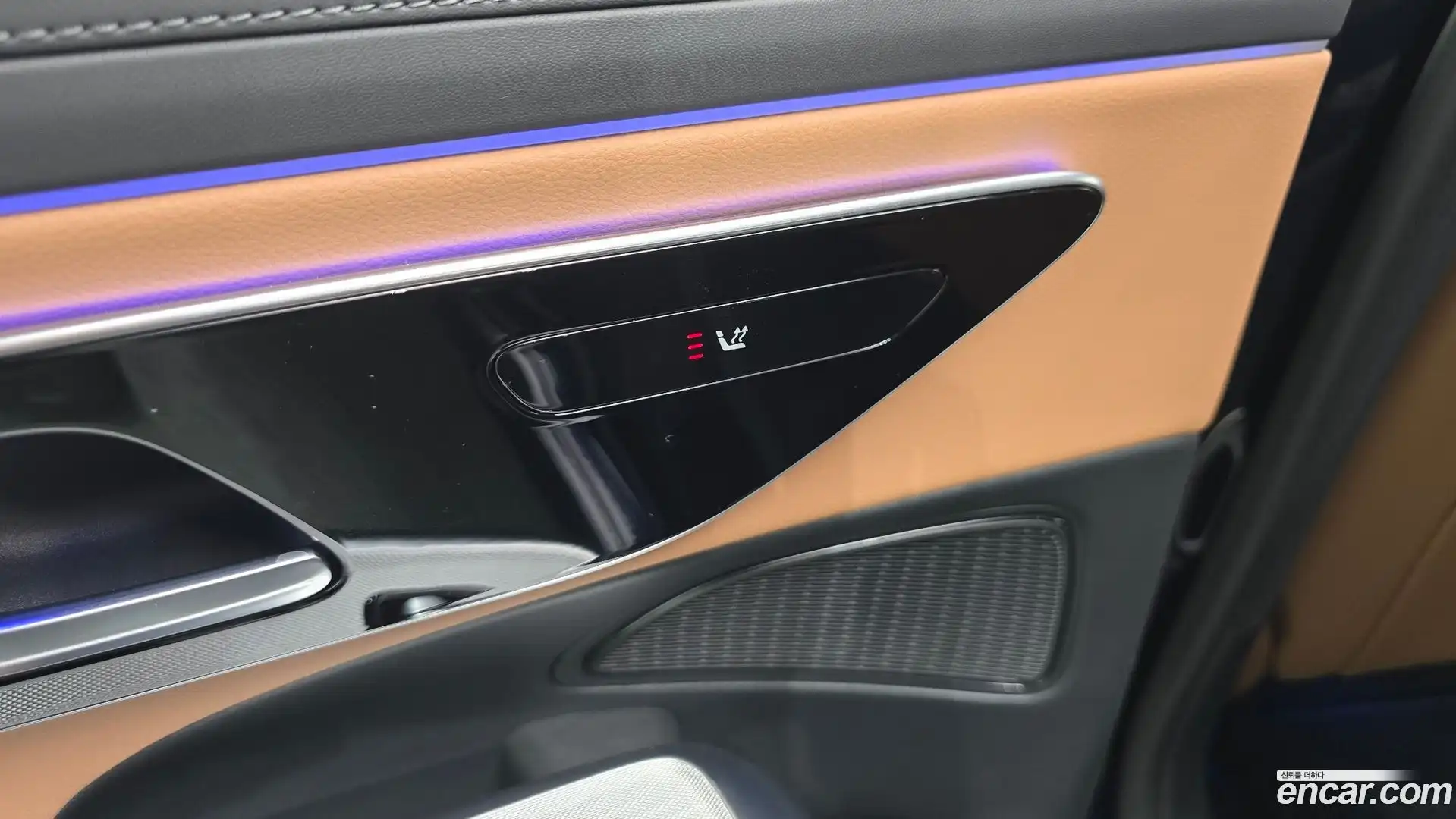 E-Class Mercedes-Benz 2025.6-OPTION-021