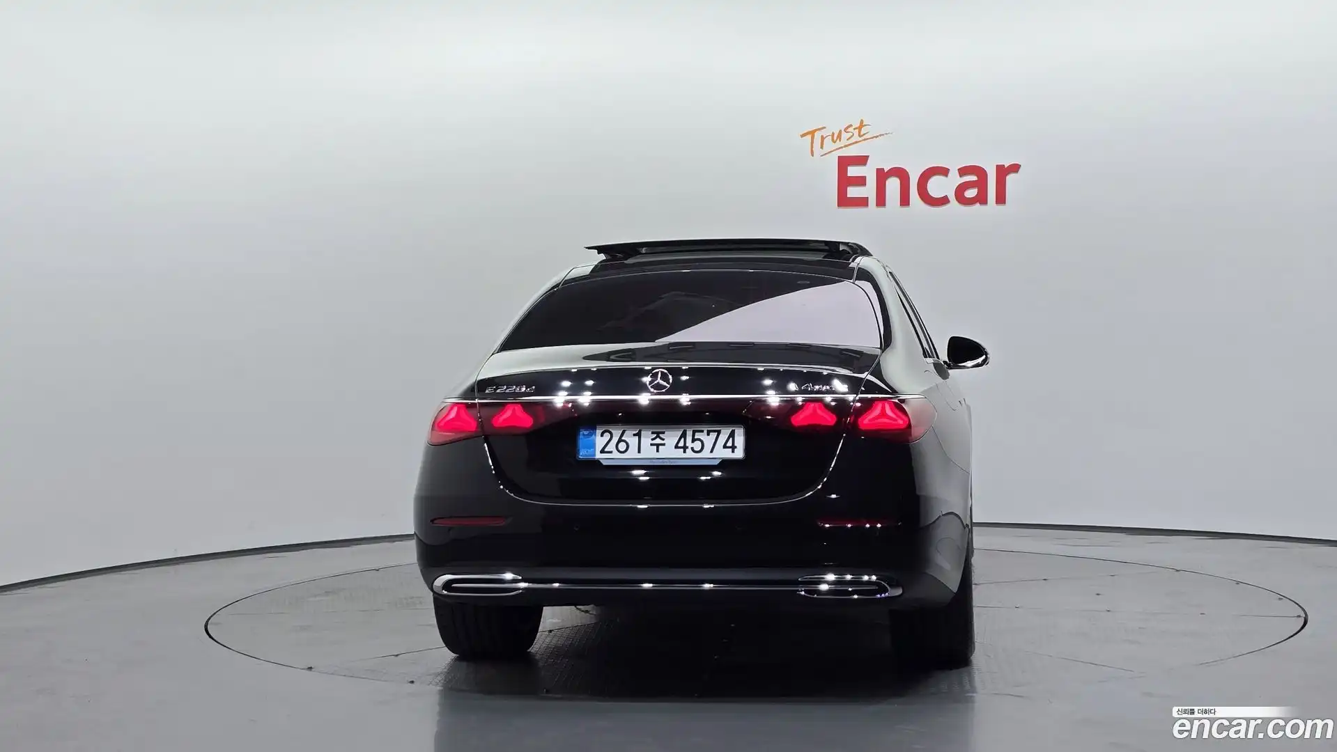 E-Class Mercedes-Benz 2025.6-OUTER-004