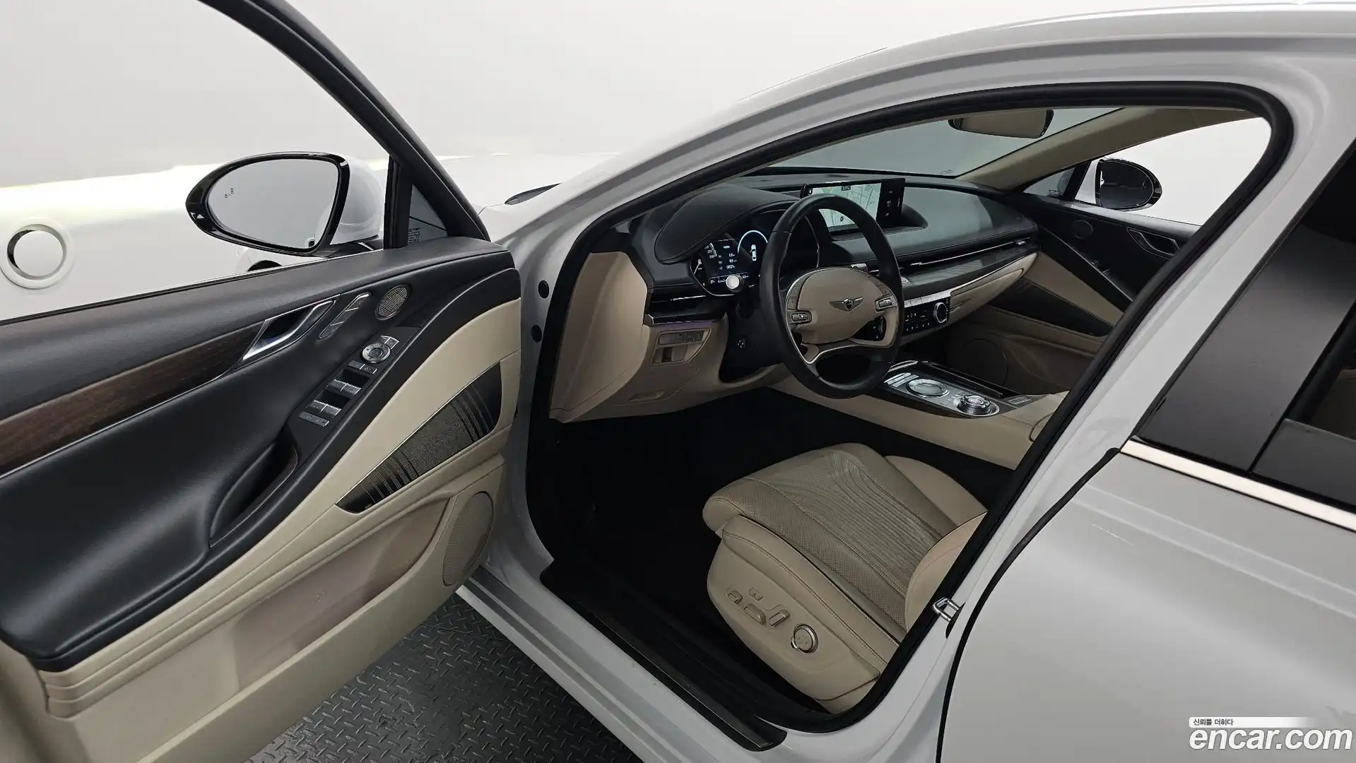 G80 Genesis 2020.11-INNER-010