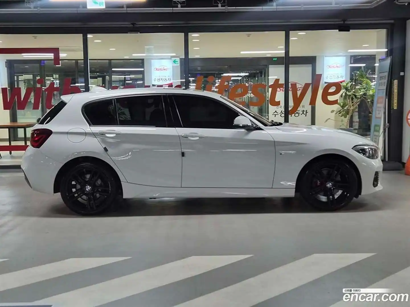 1-Series BMW 2018.2-OUTER-003