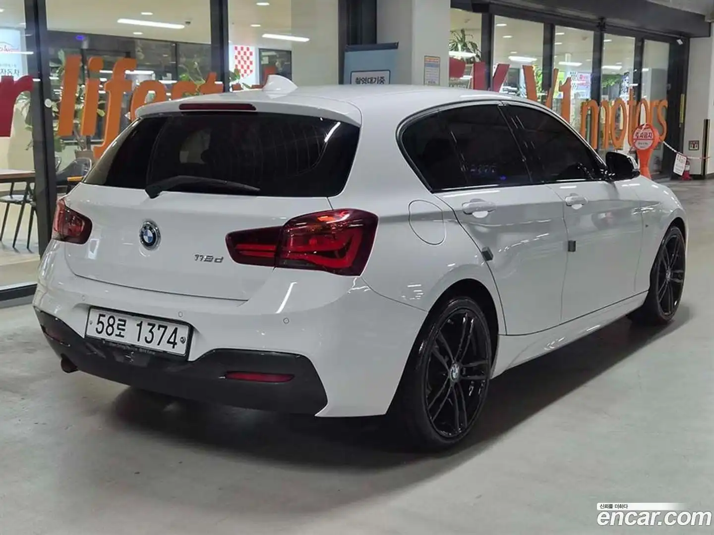 1-Series BMW 2018.2-OUTER-004
