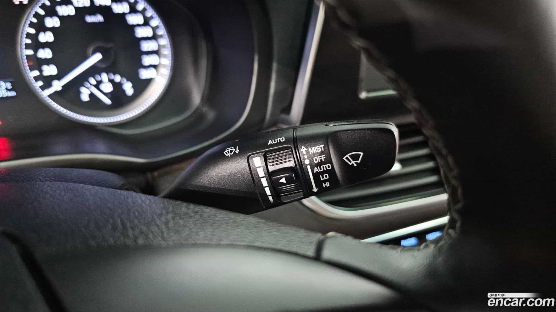Grandeur Hyundai 2017.5-OPTION-022