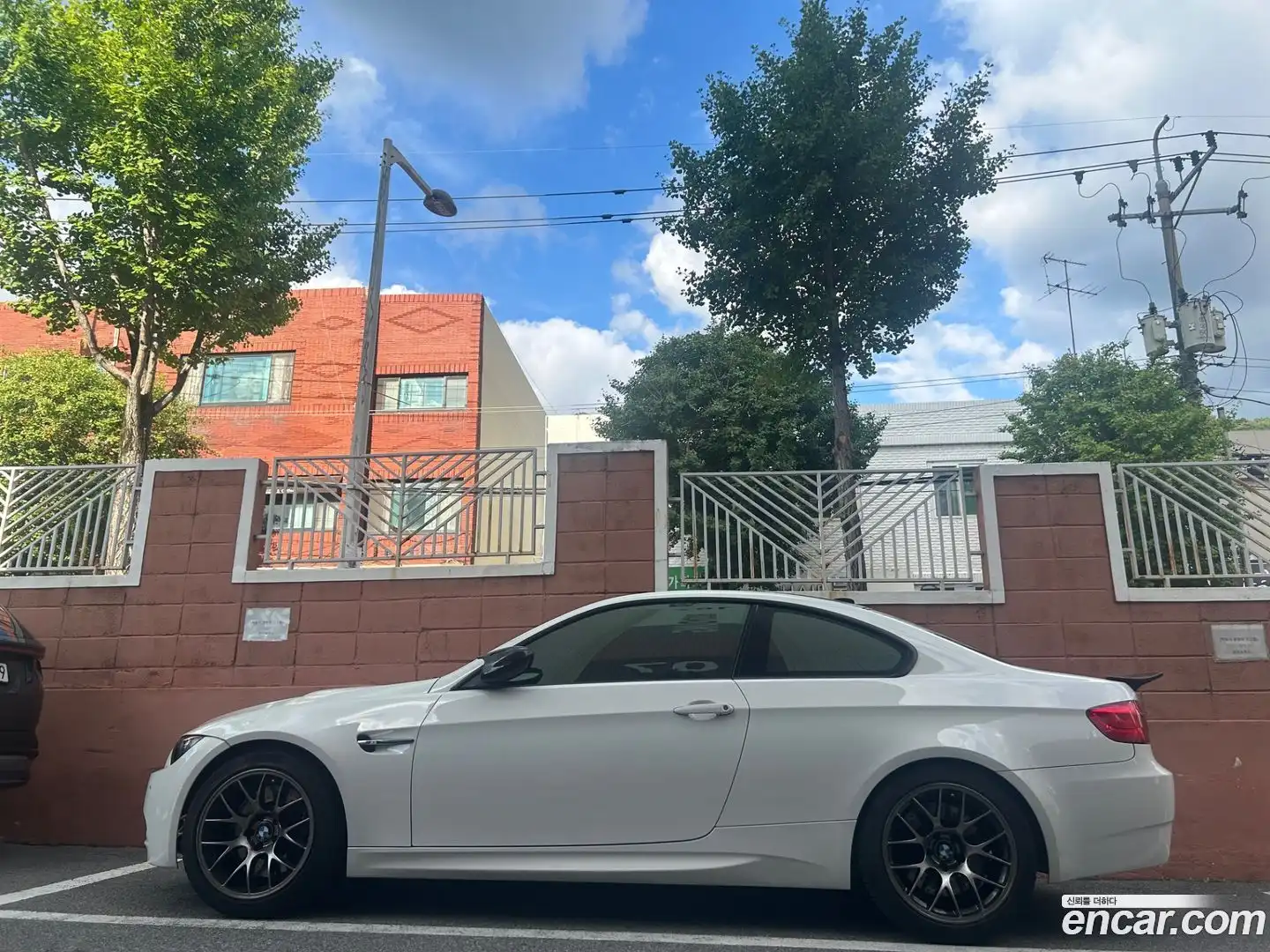 M3 BMW 2010.2-OUTER-006